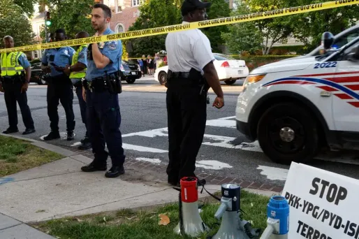 La police de Washington a finalement pu ramener le calme, mais neuf personnes ont été hospitalisées et deux arrêtées.