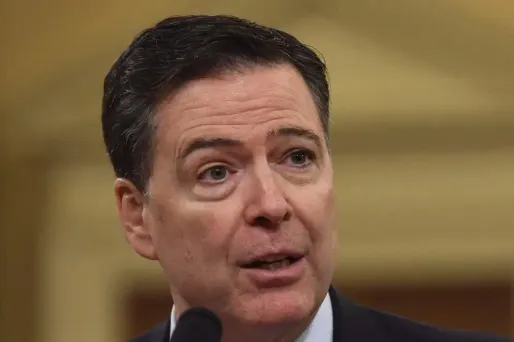 L'ex-chef du FBI accepte de témoigner publiquement au Sénat