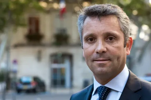 Hervé de Lépinau est élu conseiller municipal à Carpentras depuis 2014 et au conseil départemental en 2015.