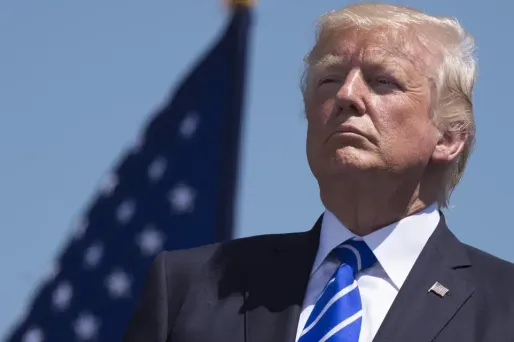 Un responsable du Hezbollah qualifie de "folle" l'administration Trump