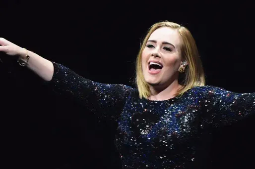 Parmi les nouveaux venus figure la diva britannique Adele (125 millions de livres), lancée dans une tournée mondiale depuis la sortie fin 2015.
