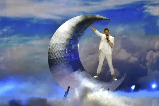 Dix-huit étaient en compétition mardi soir pour la première demi-finale de la 62e édition de l'Eurovision.