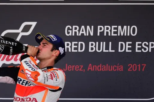 Dani Pedrosa fête sa 3e victoire au Grand Prix d'Espagne dimanche.