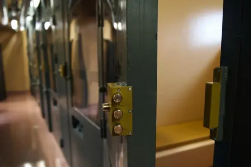 Les deux adolescents sont en garde à vue et devraient être présentés à un juge dans la journée de lundi.