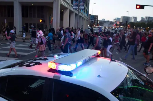 Le gouvernement Trump ordonne un non-lieu après l'homicide d'un Noir par la police