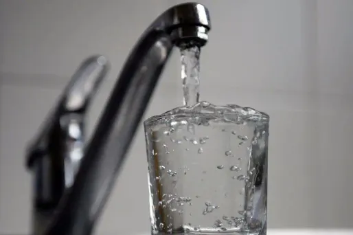 Veolia a notamment été condamné pour avoir coupé l'eau dans un logement, ce que la loi interdit depuis 2013.