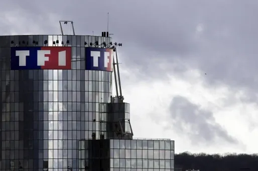 TF1 souhaiterait obtenir une centaine de millions d'euros par an pour la diffusion de ses chaînes par les opérateurs.