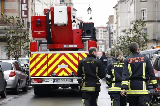 Le dégagement de fumée a compliqué les recherches d'éventuelles autres victimes (illustration).