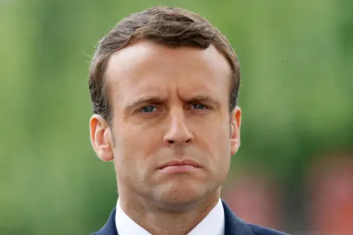 Emmanuel Macron doit faire face à plusieurs défis avec sa probable très large majorité.