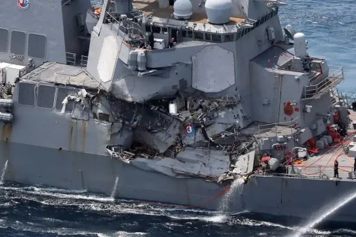 Les marins ont été retrouvés dans les cabines de couchage inondées