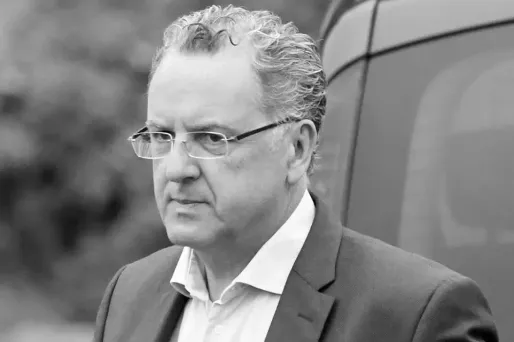 Ferrand exfiltré du gouvernement, et si Macron allait plus loin ?