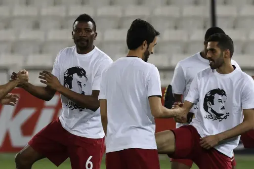 La Fifa interdit tout message politique, religieux ou commercial sur les tenues des joueurs.