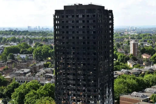 L'incendie de la tour de logements sociaux Grenfell à Londres a fait au moins 30 morts, mercredi.
