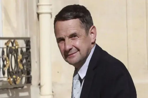 "Il faut commencer à se poser, à réfléchir collectivement", a prôné Thierry Mandon.