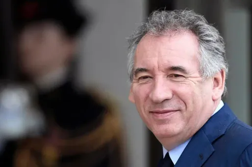 Bayrou annonce une réforme constitutionnelle sur l'indépendance des magistrats du parquet