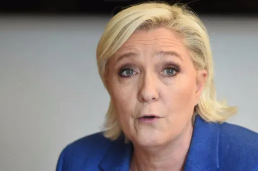 Marine Le Pen juge "regrettable" le retrait des Etats-Unis de l'accord de Paris