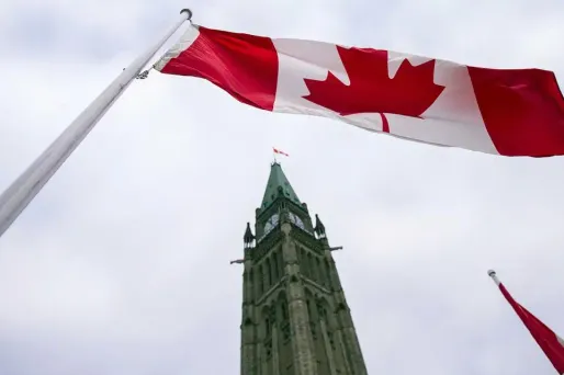 "En introduisant une désignation de sexe 'X' dans les documents délivrés par le gouvernement, nous prenons une mesure importante pour favoriser l'égalité pour tous les Canadiens", a affirmé le ministre de l'Immigration.