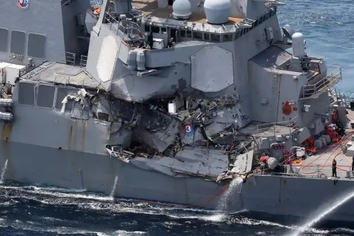 La collision avec un cargo battant pavillon philippin avait fait sept morts parmi l'équipage américain