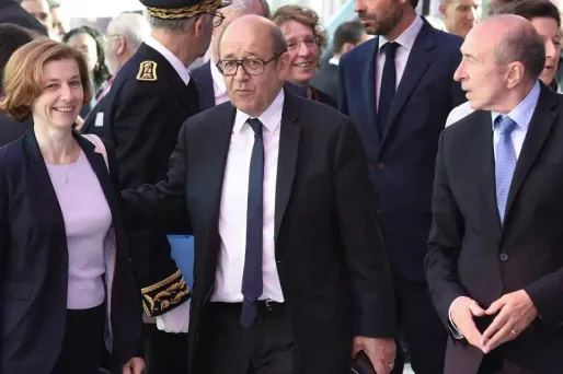 Jean-Yves Le Drian, ministre des Affaires étrangères, et Florence Parly, ministre des Armées, se rendent en Irak pour réaffirmer la volonté de la France de lutter contre l'Etat Islamique.