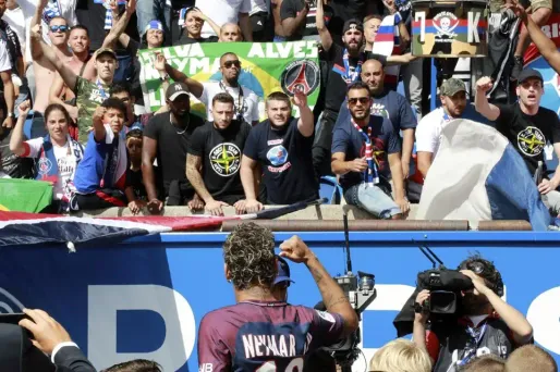 Football : La première de Neymar dans son nouveau jardin