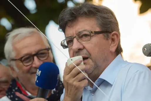 "Je réagis en être humain et en être de culture", a déclaré Jean-Luc Mélenchon.