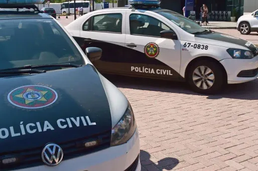 Des dizaines de personnes sont toujours portées disparues après le naufrage d'un bateau qui transportait 70 passagers sur une rivière du nord du pays.