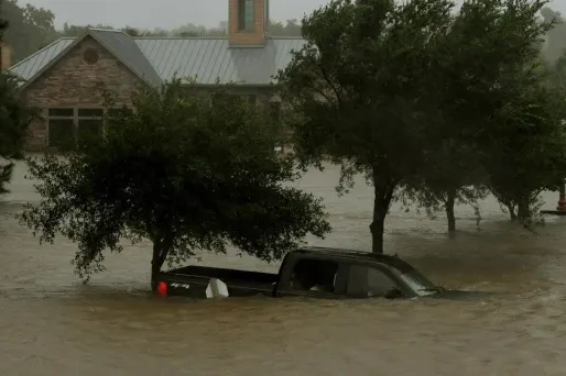 Pour l'instant, trois décès ont été confirmés ce week-end par les autorités.