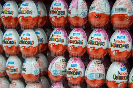 Le ou les voleurs ont dérobé des œufs Kinder.