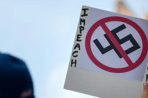 Etats-Unis : deux statues à la gloire des confédérés déboulonnées à Baltimore