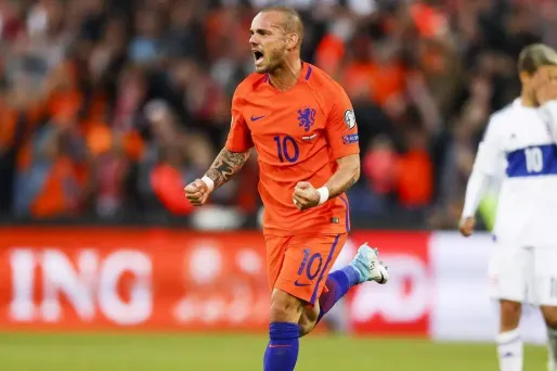 L'international néerlandais Wesley Sneijder portera désormais le maillot de l'OGC Nice.