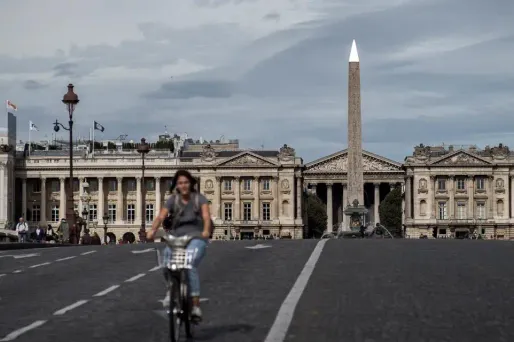 journée sans voiture 2016, vélib, place de la concorde crédit : PHILIPPE LOPEZ / AFP - 1280