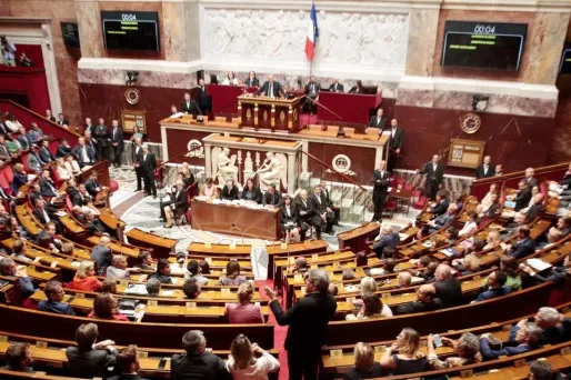 Toute réouverture clandestine d'un lieu de culte fermé sera passible de trois ans d'emprisonnement et 45.000 euros d'amende.