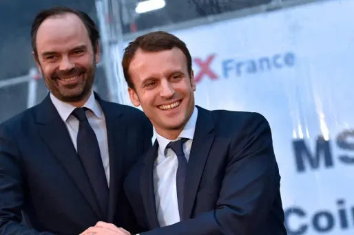 La cote de popularité du couple exécutif progresse en septembre.