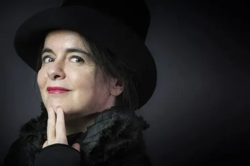 L'écrivaine avait porté plainte le 9 septembre contre cette femme qu'elle accuse de la harceler depuis des années.