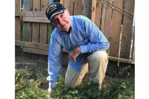 Un vétéran de la Seconde Guerre mondiale s'est agenouillé, comme de nombreux joueurs de la NFL.