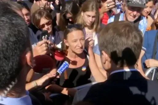 L'interlocutrice du président lui a reproché d'être "trop dans de libéralisme".