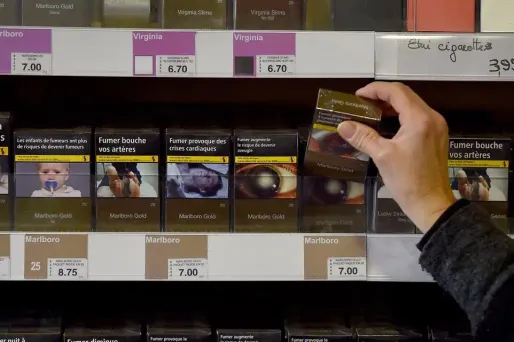 Tabac : le paquet de cigarettes à 10 euros en 2020