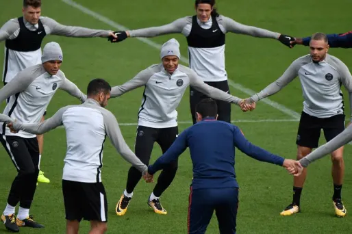 Joueurs du PSG à l'entraînement (1280x640) CHRISTOPHE SIMON / AFP