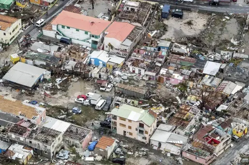 La partie néerlandaise de l'île de Saint-Martin est coupée du monde.