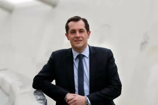 Le vote de lundi soir était nécessaire depuis que la présidente du FN, Marine Le Pen, élue députée, a quitté le Parlement européen en juin.