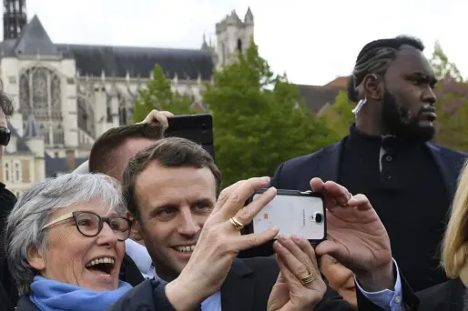 Makao, en arrière-plan.