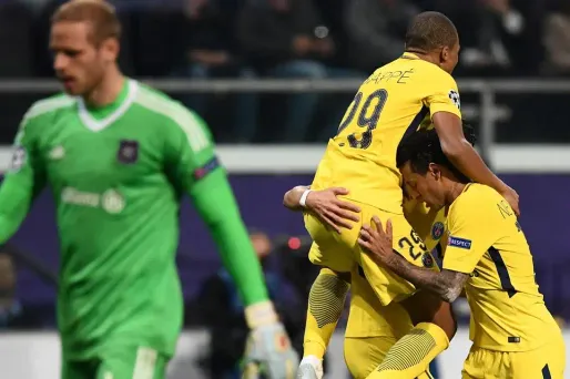 Les joueurs du PSG face à Anderlecht (1280x640) Franck FIFE/AFP