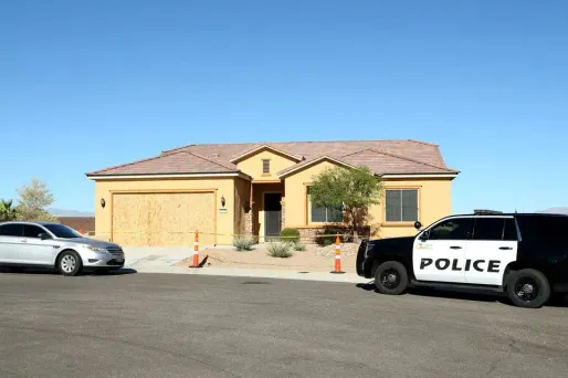 L'homme vivait dans un quartier réservé aux retraités.