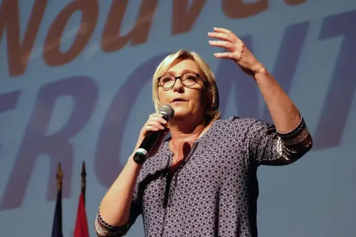 Marine Le Pen propose un "traité simplifié de l'UE" avec ses alliés européens.