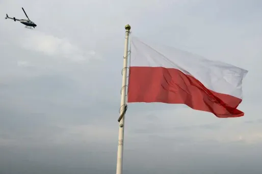 drapeau polonais, Pologne crédit : BARTOSZ SIEDLIK / AFP - 1280