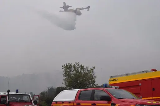 Son pantalon prend feu, trois hectares partent en fumée