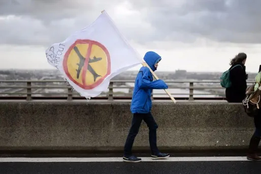 Des médiateurs doivent rendre leur rapport en décembre sur la situation en Loire-Atlantique, où s'opposent pro et anti-aéroport.
