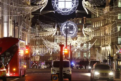 Le secteur d'Oxford Street a été bouclé par la police qui a traité l'incident comme un acte de nature "terroriste".