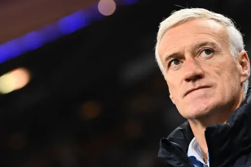 Didier Deschamps a exprimé solennellement la "sympathie, la compassion et le soutien du groupe France pour les victimes des attentats et leurs proches".