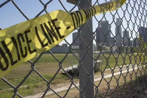 L'assaillant a été abattu par les forces de police.